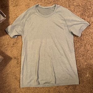 Lululemon short sleeve